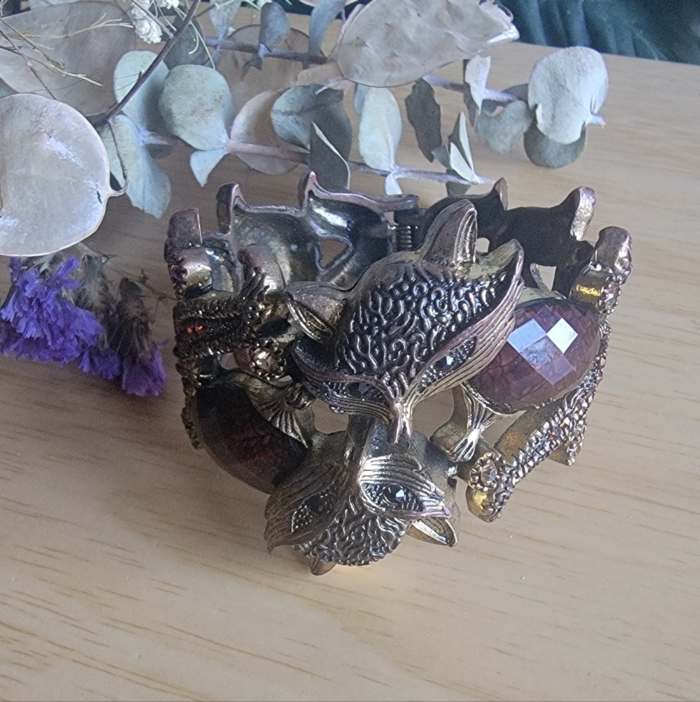 Vintage Gold Tone 2 Fox Head Clamp Jeweled  Bracelet